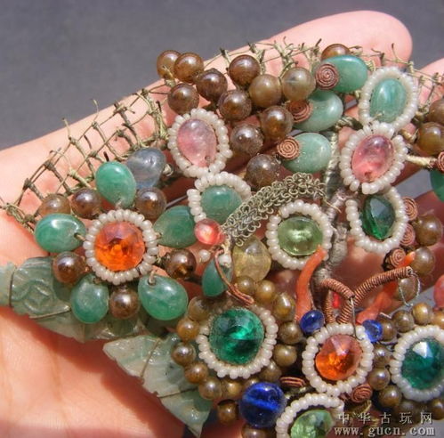 跑地皮 收藏級精品古代老首飾 清代.老裝飾珊瑚翡翠寶石琉璃蝴蝶型大鳳簪